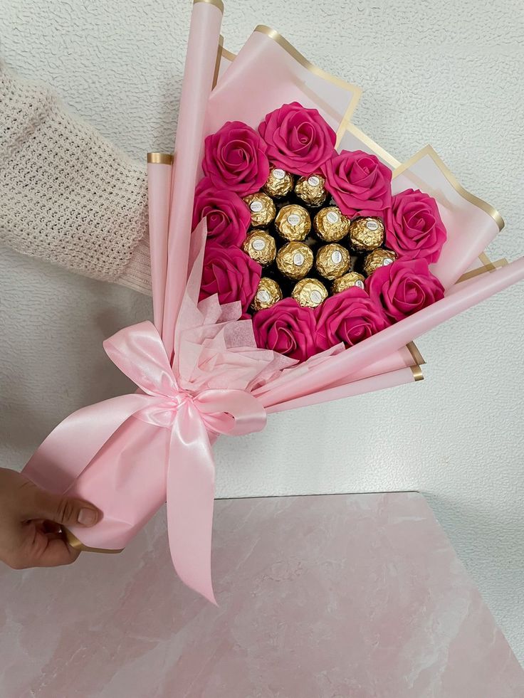 ROSAS CON CHOCOLATES 